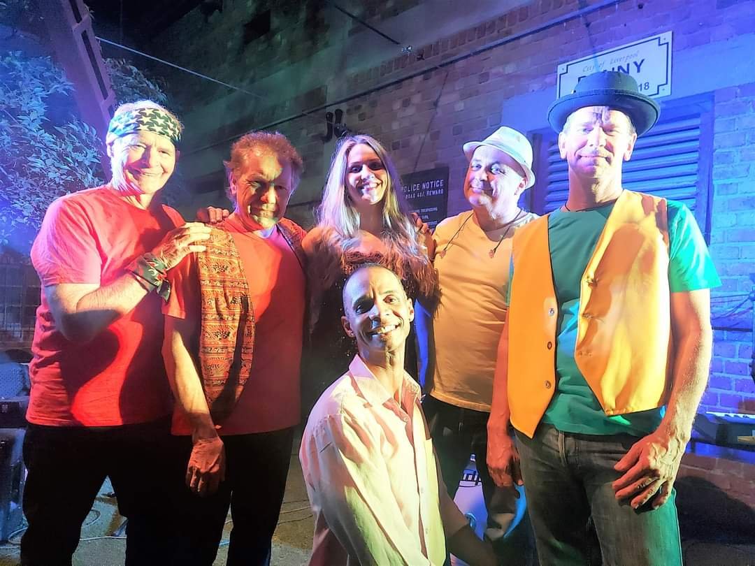 ISSN_PUB_1_34536325652135_IMG-20220402-WA0000 image with Jon E for Legends.jpg