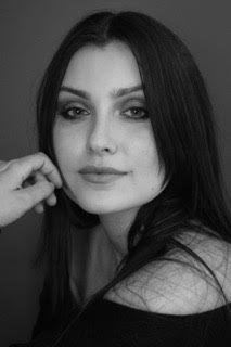 ISSN_PUB_1_78435028810211_Lisa Headshot.jpg