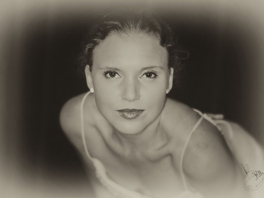 ISSN_PUB_1_92917520346625_Kerry Hiles in A Star is Born DRAMA FACTORY-2.jpg