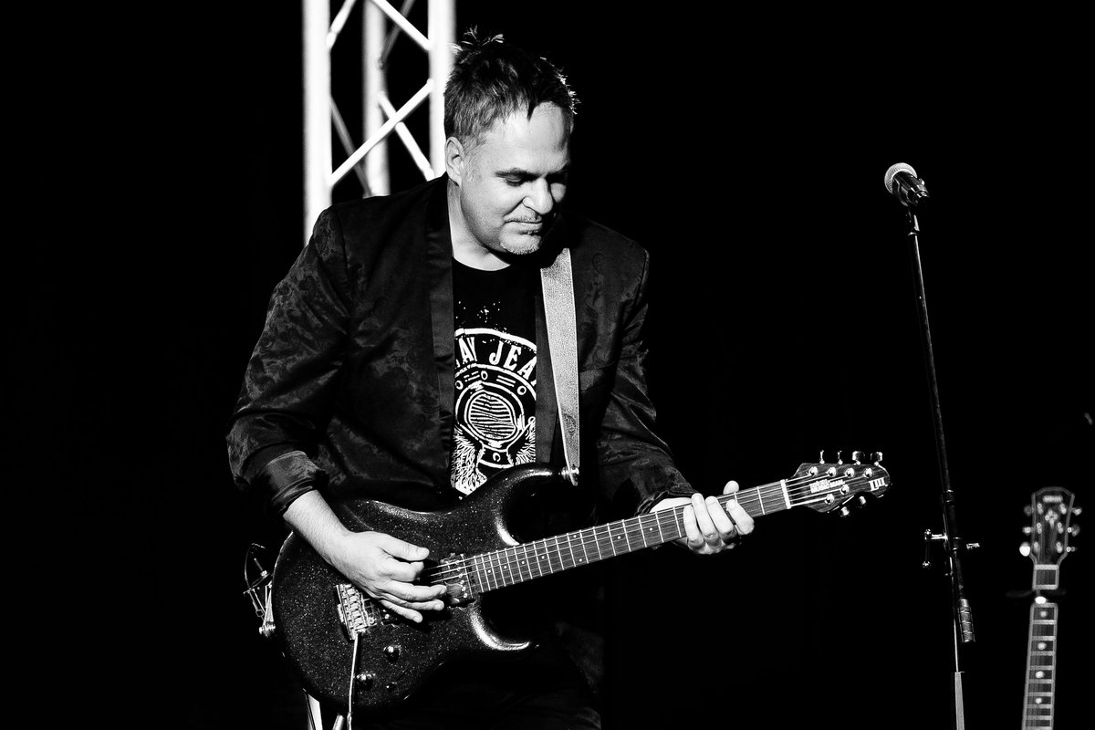 LBP-BOKRADIOTYDLOOS-552 - New image of Johan Lienbenberg.jpg